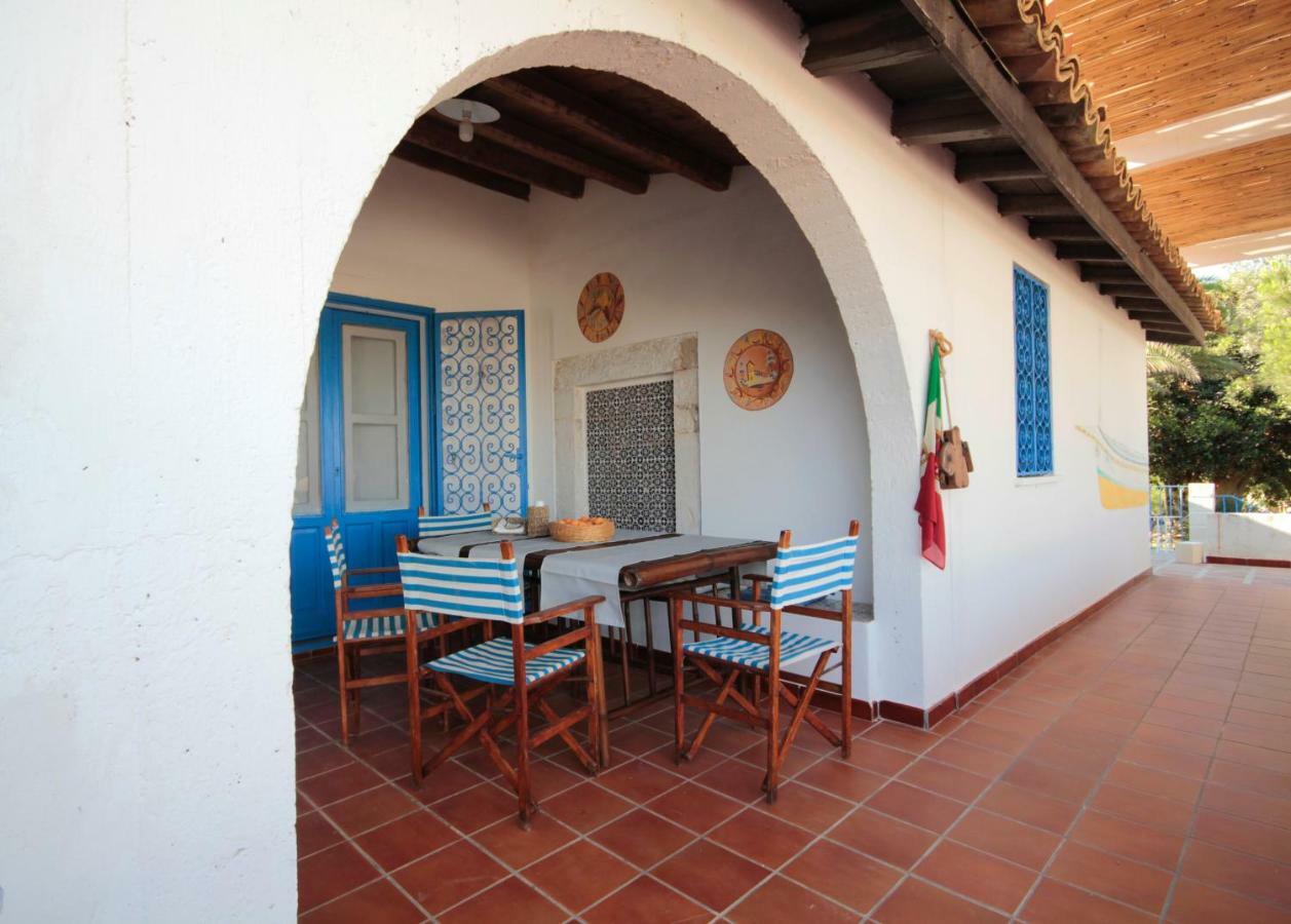 Villa Delle Terrazze Punta Secca Exterior foto